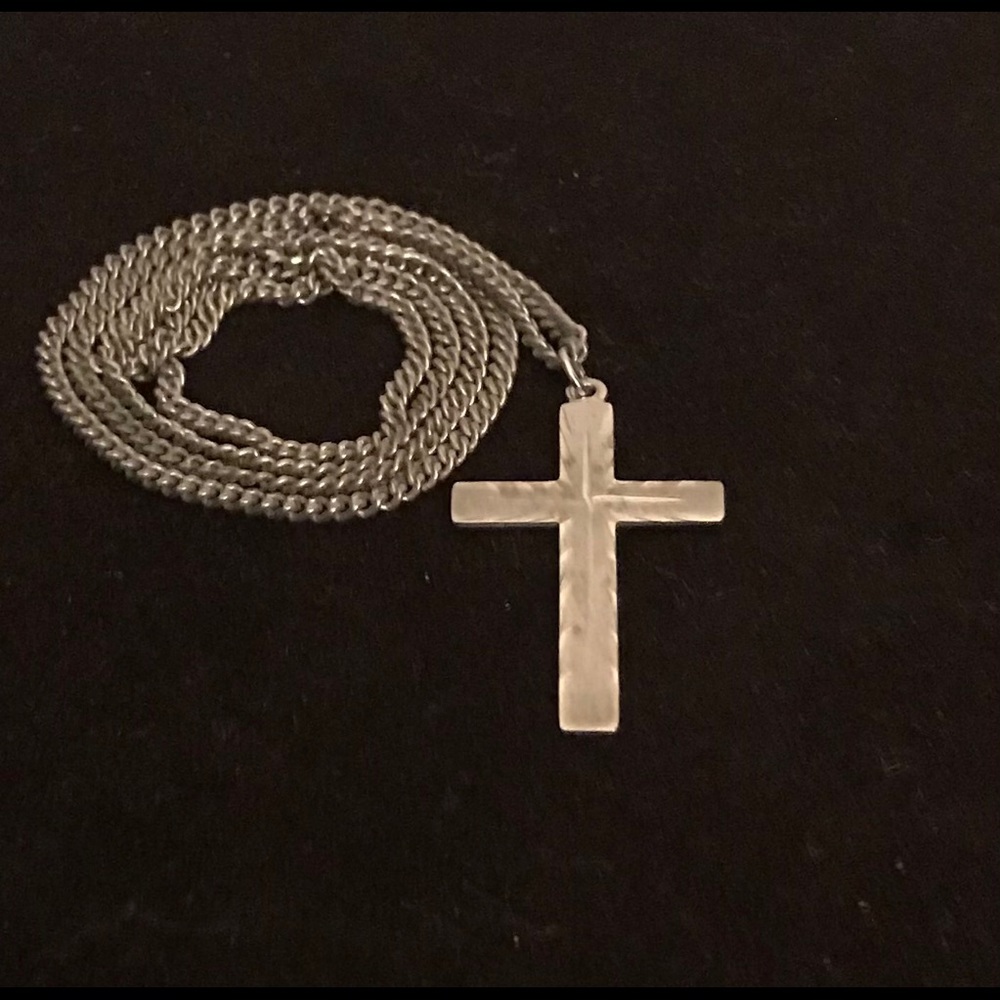 MENS 925 STERLING CROSS WITH 24” CHAIN